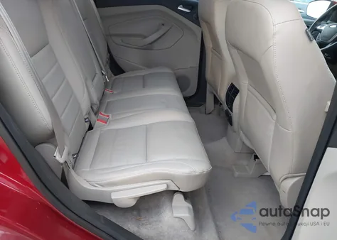 2015 Ford Escape Titanium z USA, uszkodzony, nr VIN 1FMCU9J90FUB74988